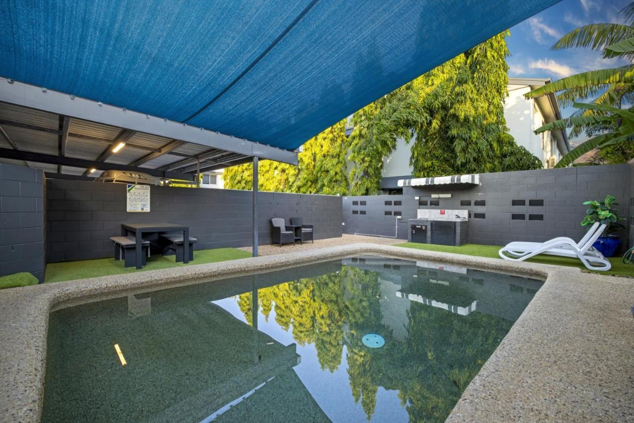 Motel On Mitchell Τάουνσβιλ Εξωτερικό φωτογραφία